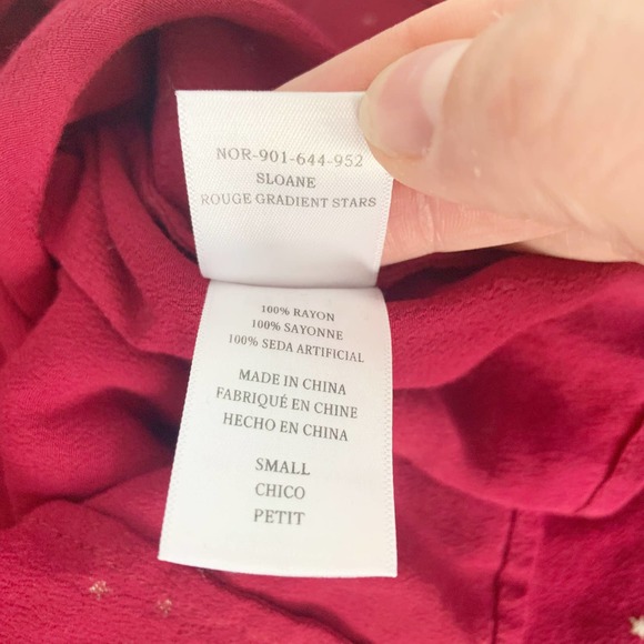 Rails Sloane Red Rogue Gradient Stars Button Front Shirt Women's Size Small S - Picture 8 of 10